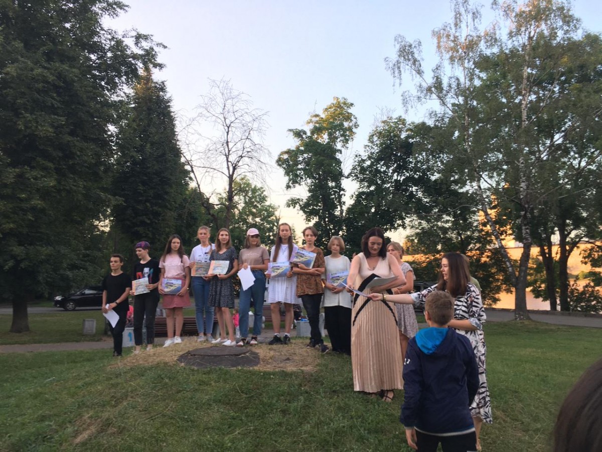 Юные ставропольские художники вернулись победителями всероссийских пленэрных конкурсов из Псковской области Юные ставропольские художники вернулись победителями всероссийских пленэрных конкурсов из Псковской области
