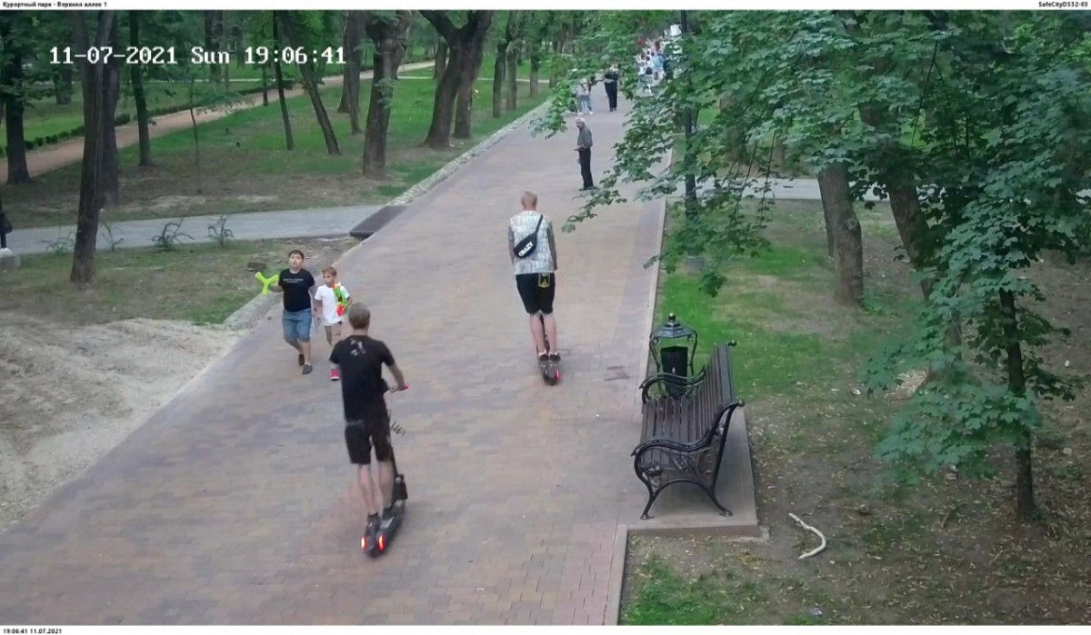 На Ставрополье самокатчик сбил женщину На Ставрополье самокатчик сбил женщину