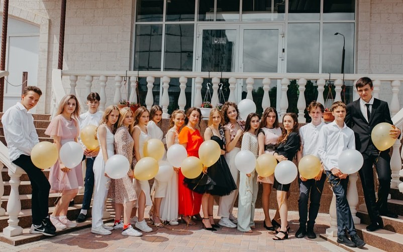 Восемь школьников из Невинномысска получили 100 баллов на ЕГЭ