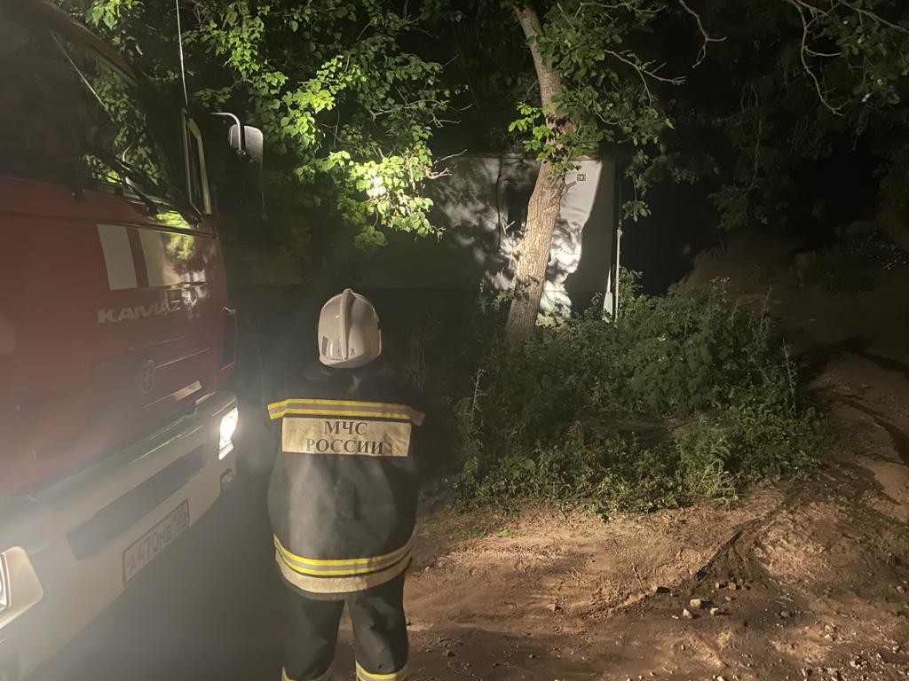 Два человека погибли при пожаре в частном доме на Ставрополье - АТВмедиа