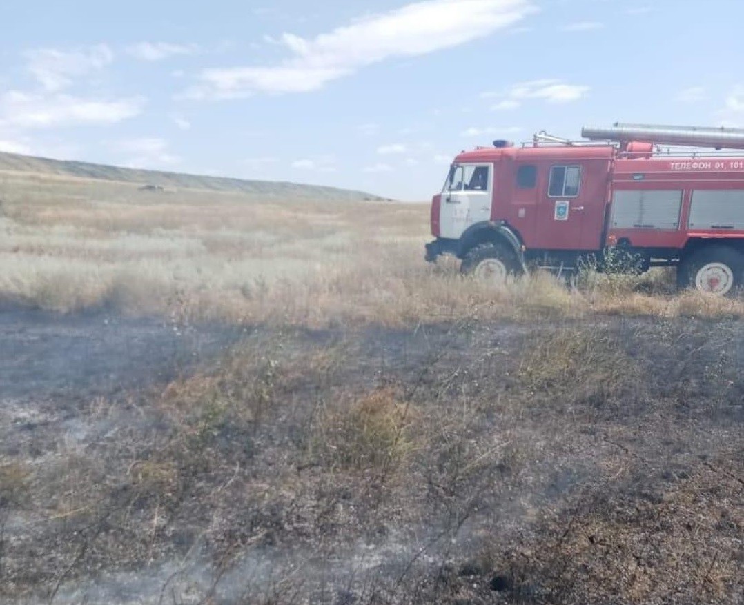 Спасатели потушили несколько ландшафтных пожаров на Ставрополье