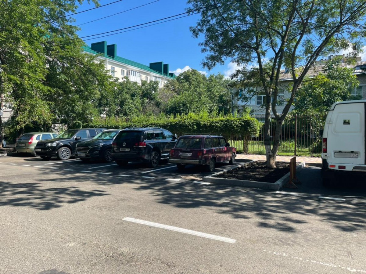 В Ставрополе обустроили бесплатную парковку на 18 машиномест