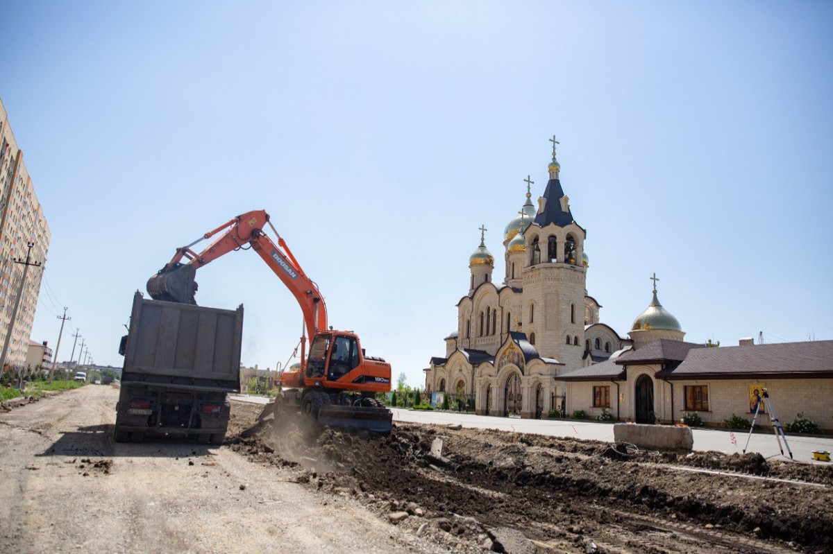В Ставрополе идет ремонт дорог по улицам Тюльпановой, Перспективной и проезду Лазурному