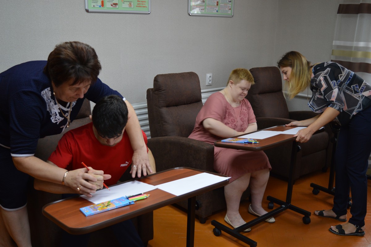 На Ставрополье открыли еще 2 группы дневного пребывания для пожилых и инвалидов с когнитивными расстройствами На Ставрополье открыли еще 2 группы дневного пребывания для пожилых и инвалидов с когнитивными расстройствами