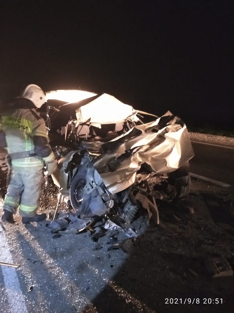 Два человека погибли при столкновении легковушки и грузовика на Ставрополье Два человека погибли при столкновении легковушки и грузовика на Ставрополье