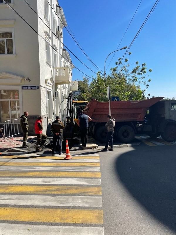 В Ставрополе ремонтируют 2 участка ливневой канализации после незаконного вмешательства в ее работу В Ставрополе ремонтируют 2 участка ливневой канализации после незаконного вмешательства в ее работу