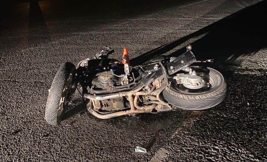 Травму головы и шеи получил мотоциклист в аварии на Ставрополье