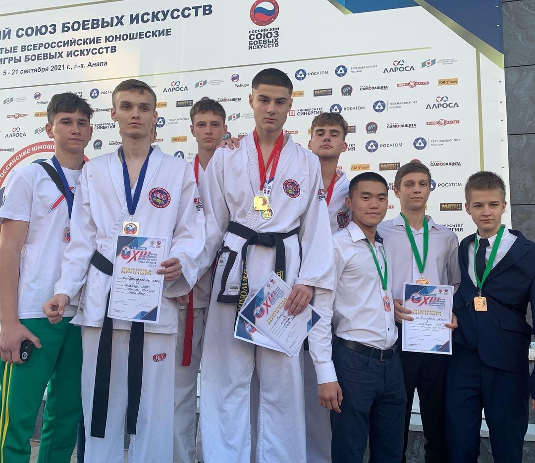 Тхэквондисты из Ставрополья вернулись с наградами со Всероссийских юношеских игр боевых искусств