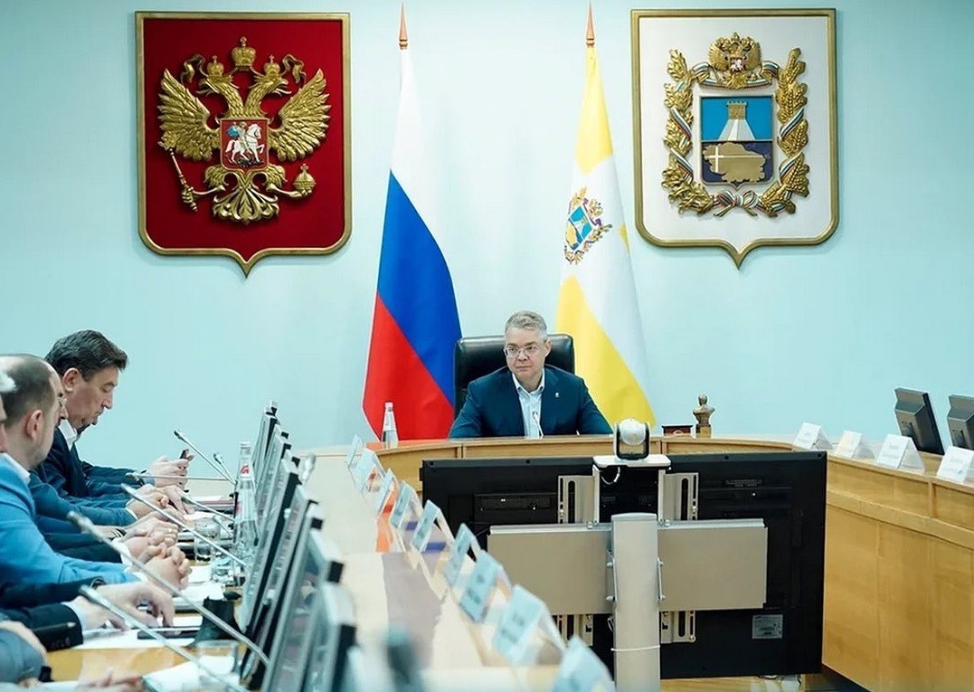 Владимиров встретился с представителями политических партий на Ставрополье Владимиров встретился с представителями политических партий на Ставрополье