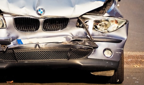 В Невинномысске водитель внедорожника сбил женщину и скрылся