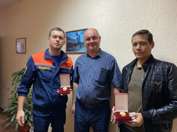 Пожарных из Минвод наградили медалями За заслуги перед Ставропольским краем