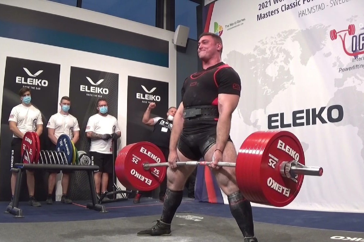 Студент СКФУ стал чемпионом мира по пауэрлифтингу