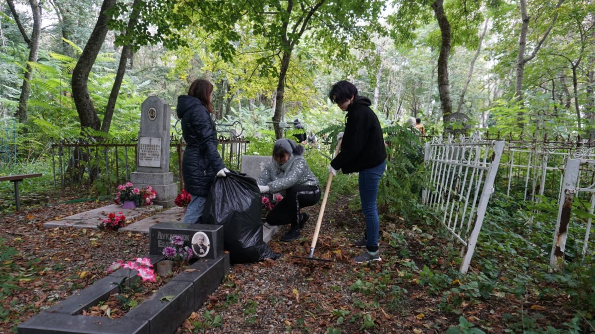 В Ставрополе с начала года восстановили 21 захоронение ветеранов Великой Отечественной войны В Ставрополе с начала года восстановили 21 захоронение ветеранов Великой Отечественной войны