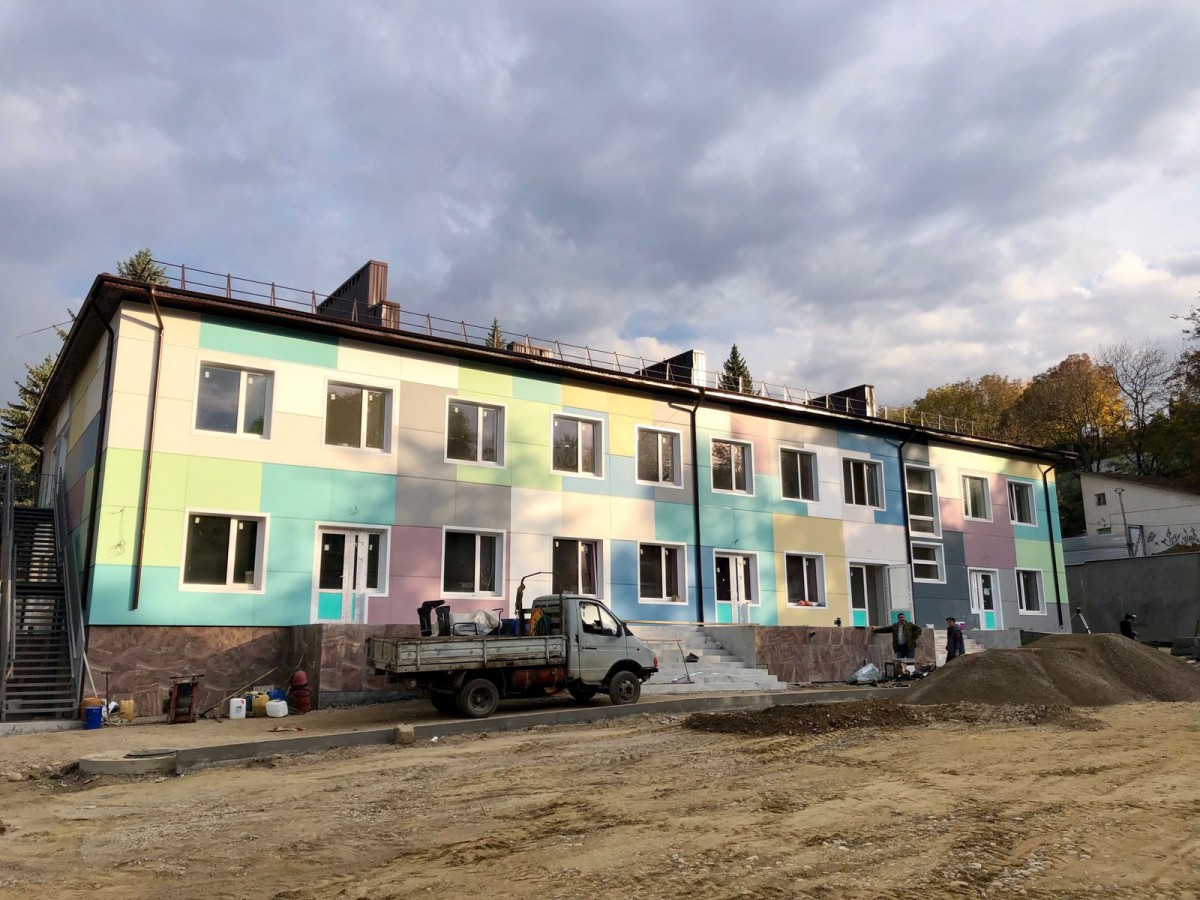 В Кисловодске на 90% завершили строительство ясельного корпуса детсада №8 В Кисловодске на 90% завершили строительство ясельного корпуса детсада №8