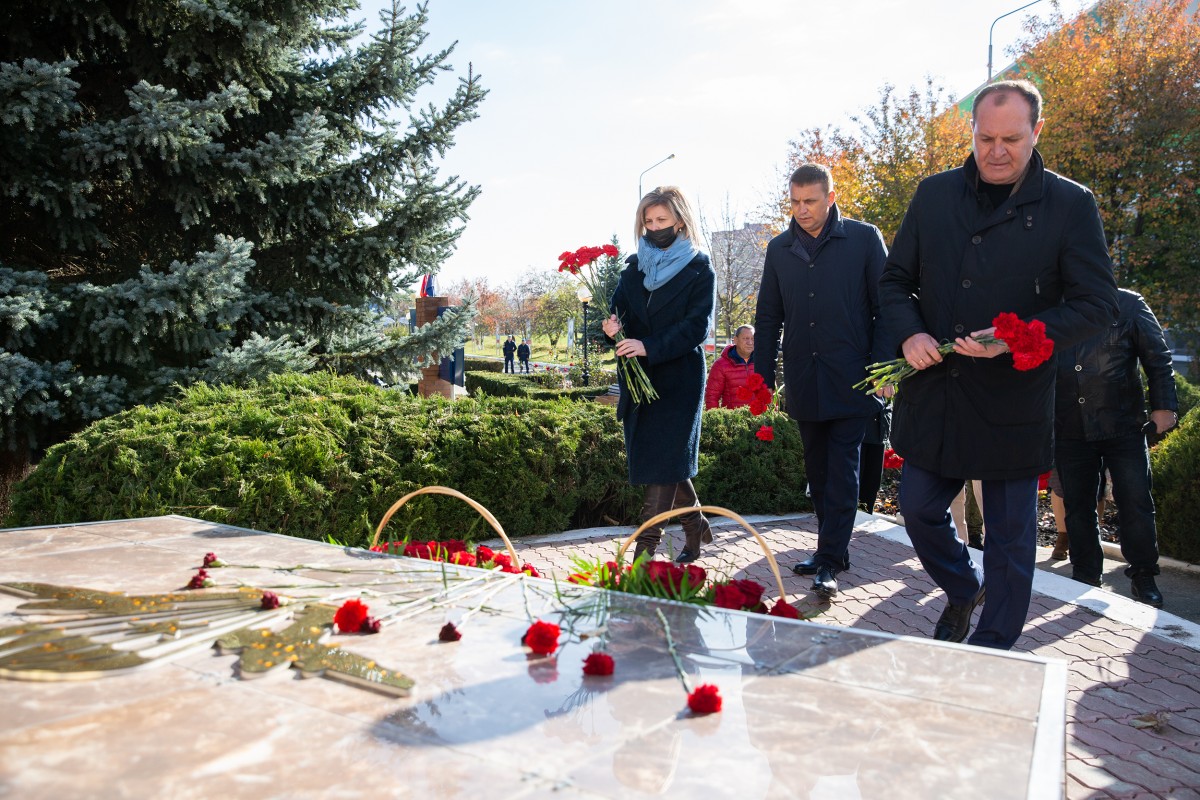 В Ставрополе начался 20-й Всероссийский детский футбольный турнир памяти Героя России Владислава Духина В Ставрополе начался 20-й Всероссийский детский футбольный турнир памяти Героя России Владислава Духина