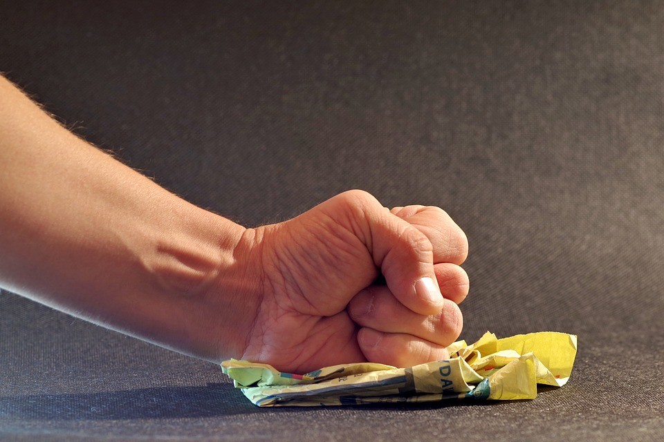 На Ставрополье мужчину подозревают в избиении до смерти сожителя матери