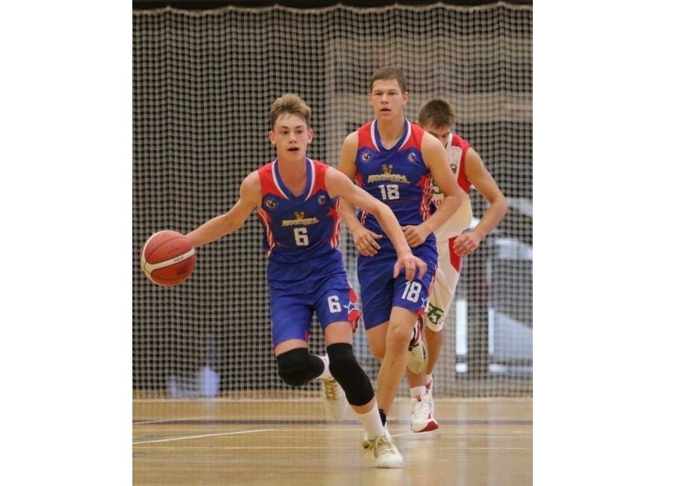 Юниорская сборная Ставрополья по баскетболу вышла в полуфинал первенства России Юниорская сборная Ставрополья по баскетболу вышла в полуфинал первенства России