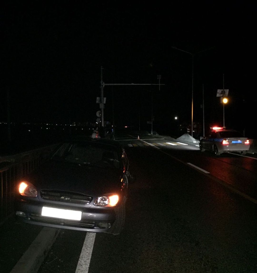 Двоих пешеходов-нарушителей сбила иномарка на Ставрополье Двоих пешеходов-нарушителей сбила иномарка на Ставрополье