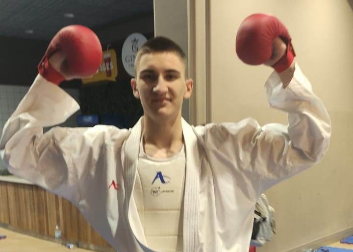 Ставрополец стал победителем Всероссийских соревнований по каратэ Ставрополец стал победителем Всероссийских соревнований по каратэ