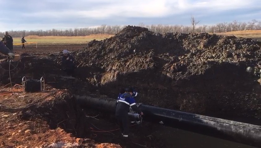 В Кочубеевском МО окончили ремонт трубы после прорыва газопровода В Кочубеевском МО окончили ремонт трубы после прорыва газопровода