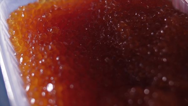 Как выбрать красную икру?