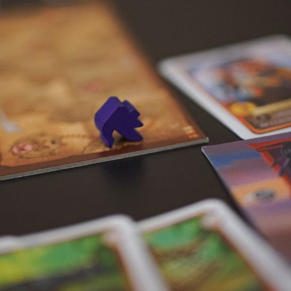 5 "настолок", в которые можно играть одному