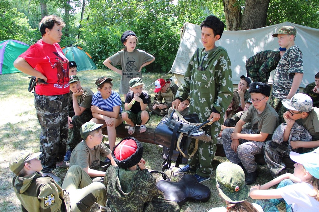 На Ставрополье начались полевые сборы юных казачат На Ставрополье начались полевые сборы юных казачат