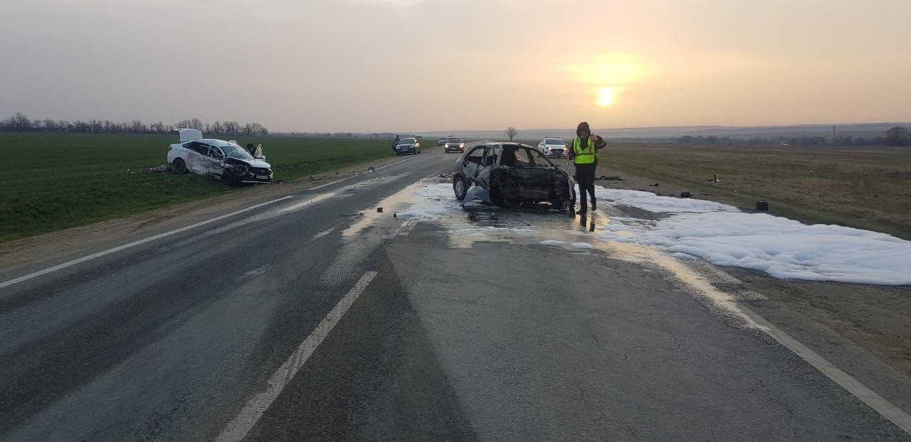 Водитель погиб в загоревшемся после ДТП автомобиле марки ZAZ на Ставрополье  - АТВмедиа