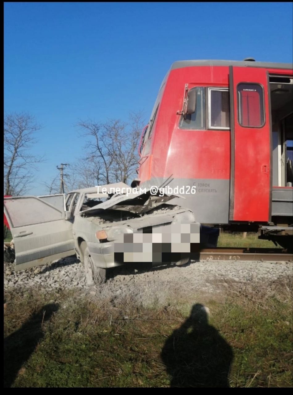 Авария на переезде в ставропольском крае