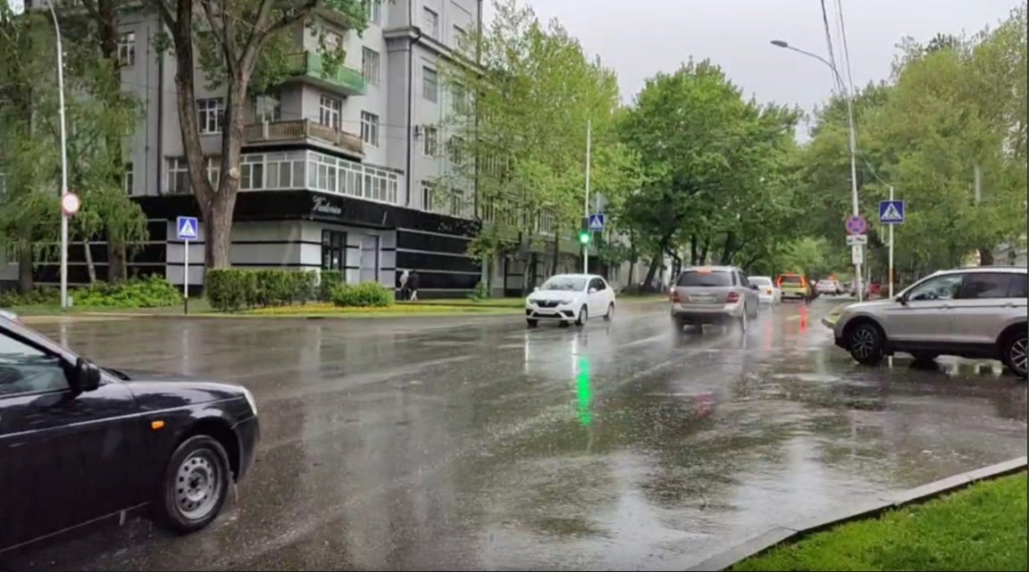 20 мая в центре Ставрополя прошел мелкий град