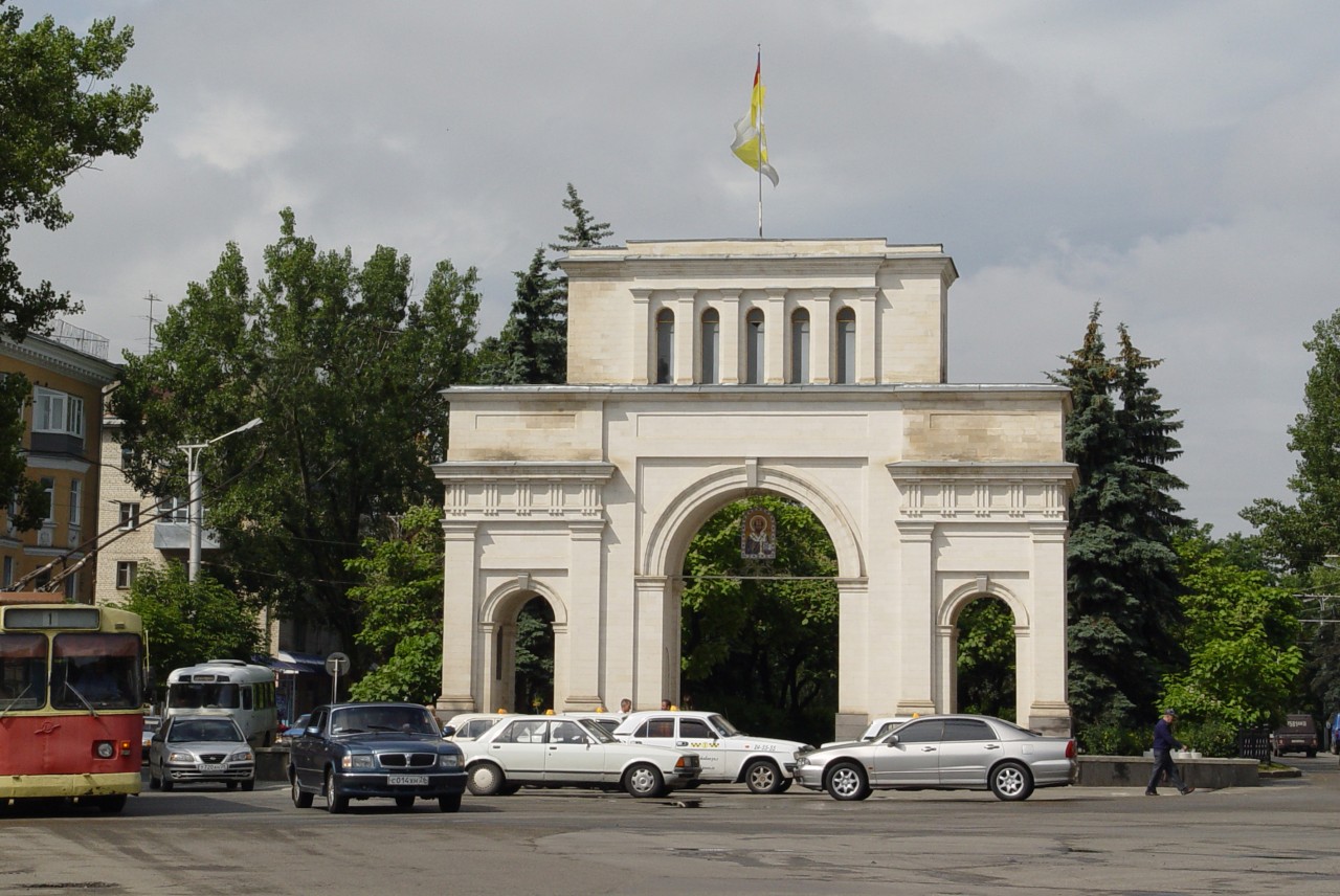 Тифлисские ворота ставрополь проспект карла маркса фото