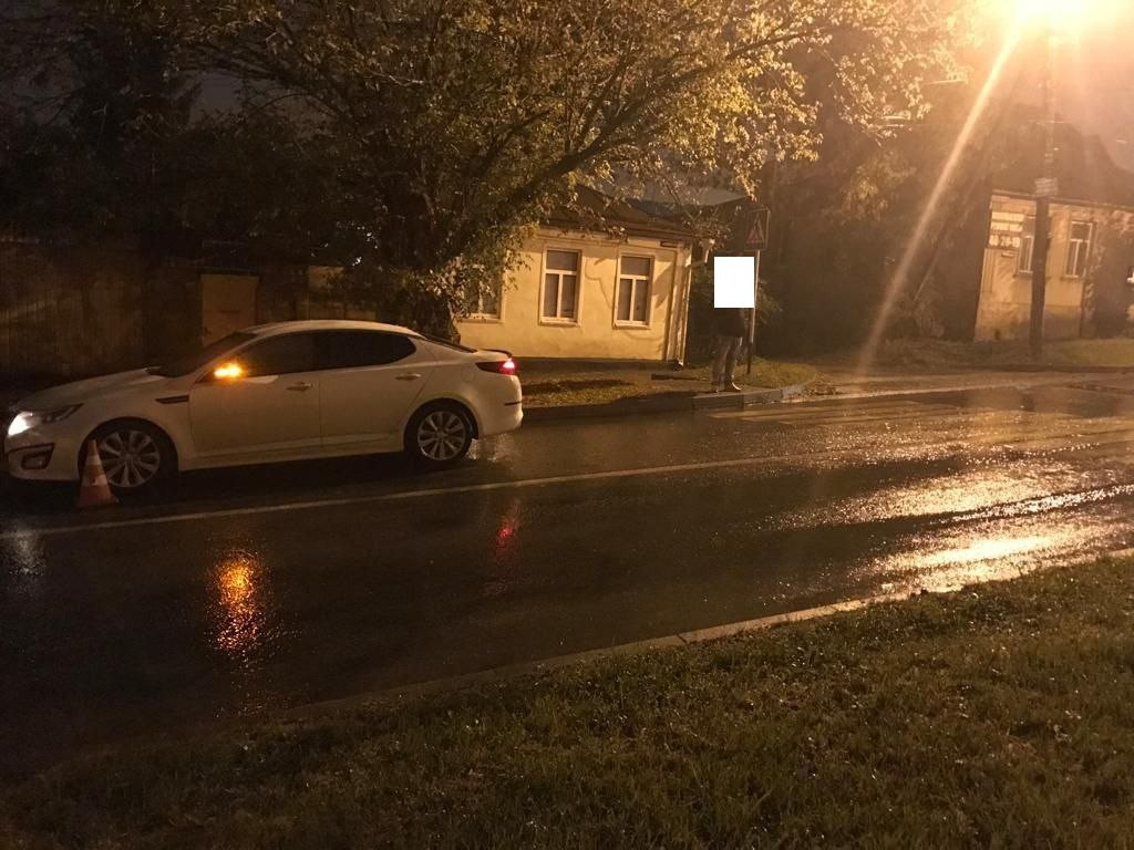 16-летний пешеход попал под машину, переходя дорогу в неположенном месте в Ставрополе