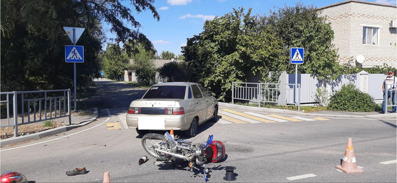 63-летний водитель мопеда получил тяжелые травмы в ДТП на Ставрополье