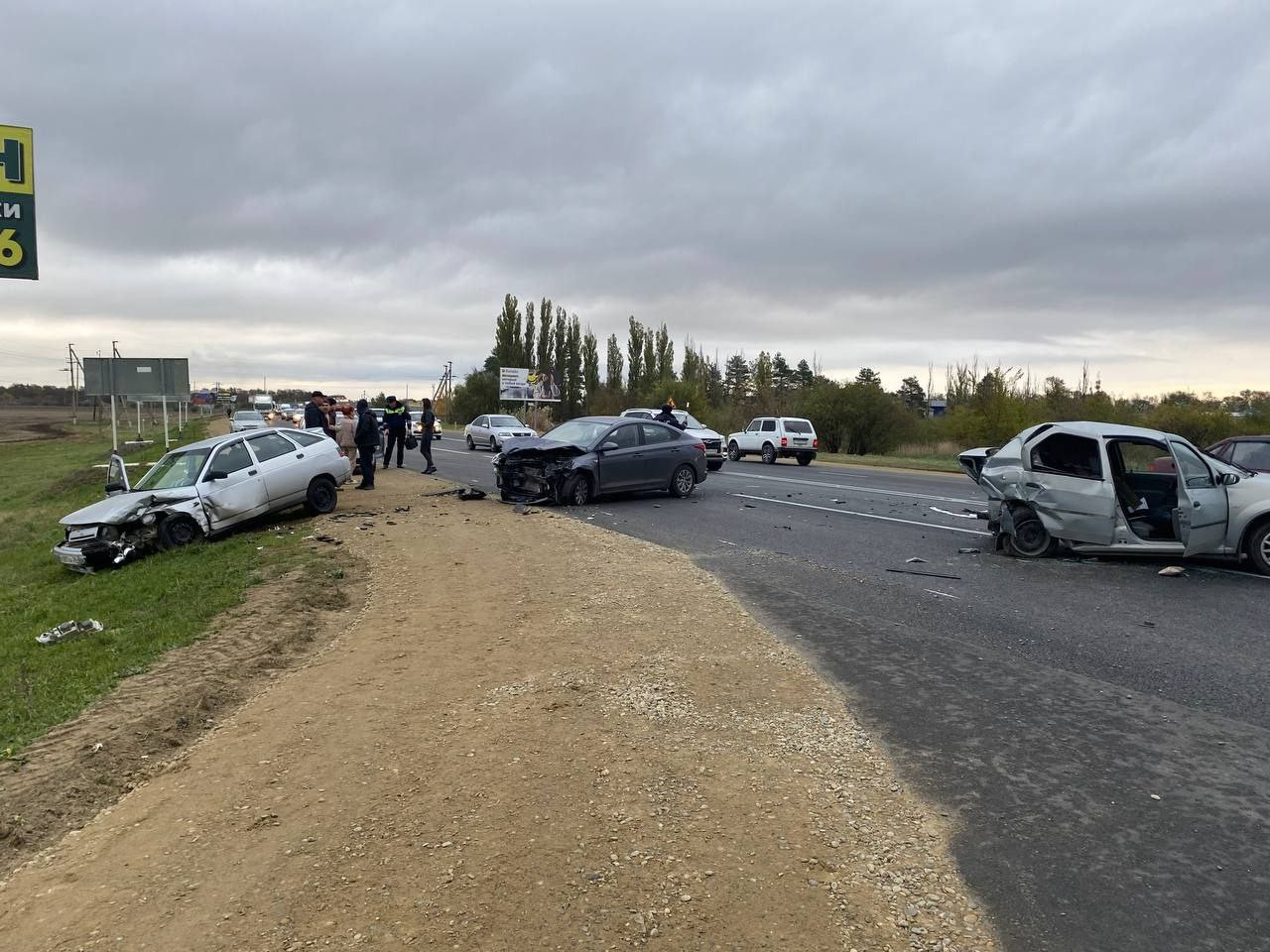 4 автомобиля столкнулись вблизи Ставрополя - АТВмедиа