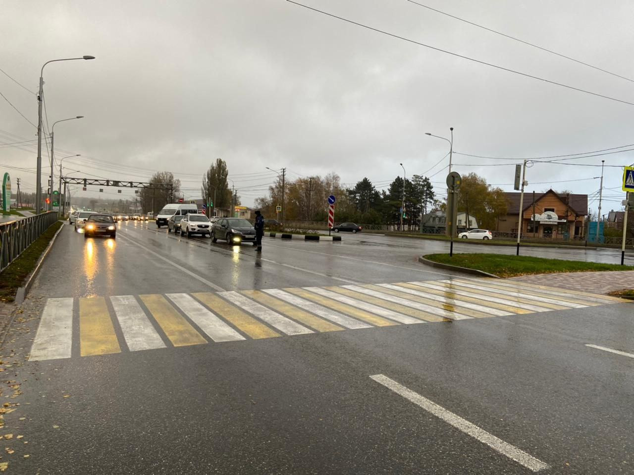 В Ставрополе на проспекте Кулакова водитель иномарки сбил пешехода на зебре