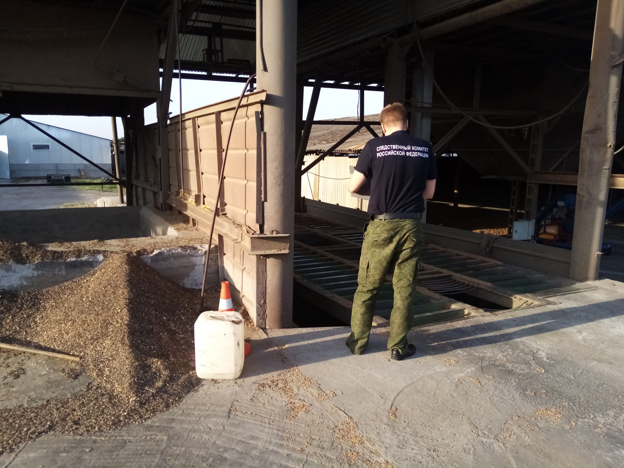 На Ставрополье водитель грузовика наехал на 34-летнего рабочего