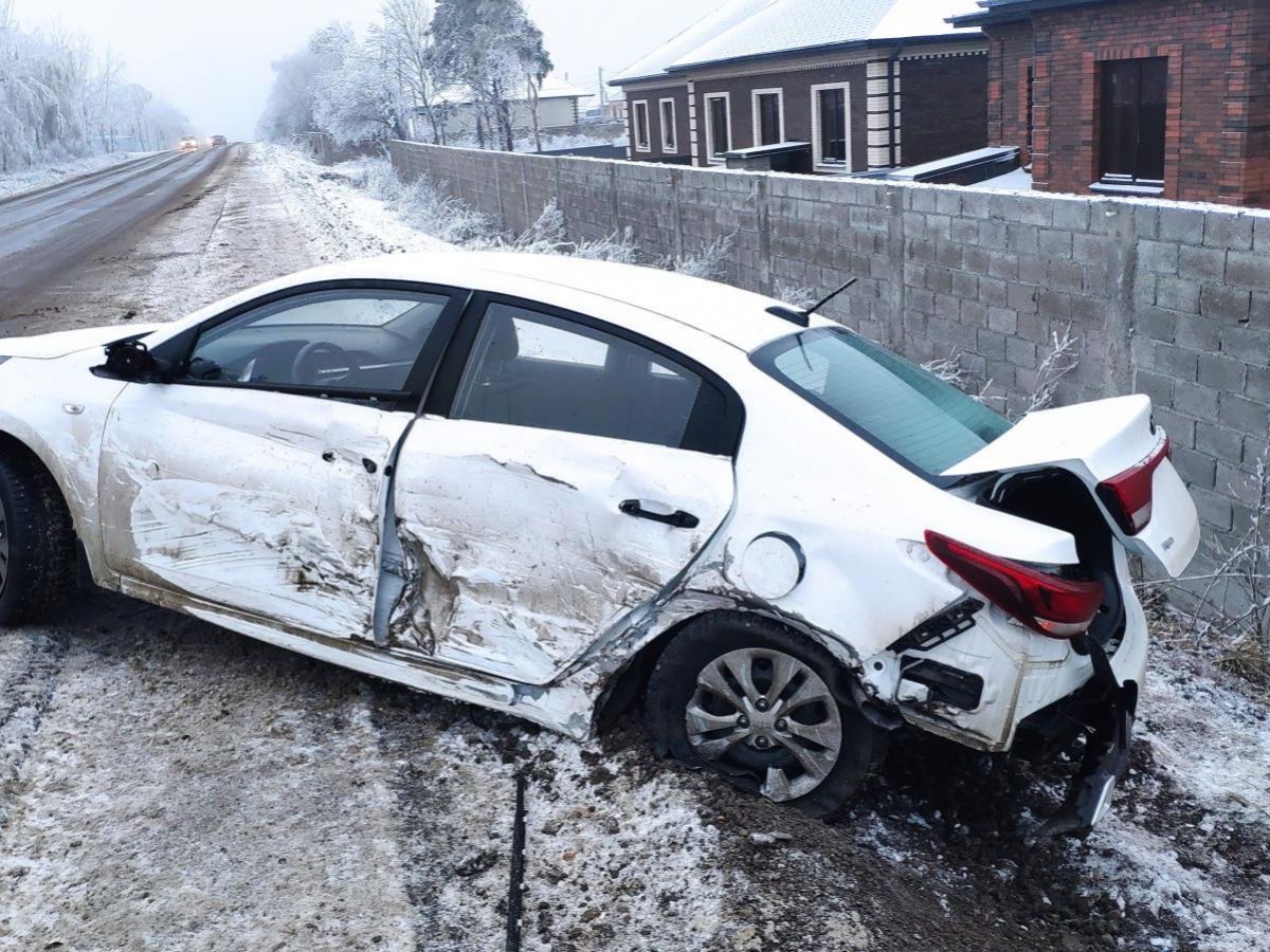 Водитель Toyota Highlander столкнулся на 