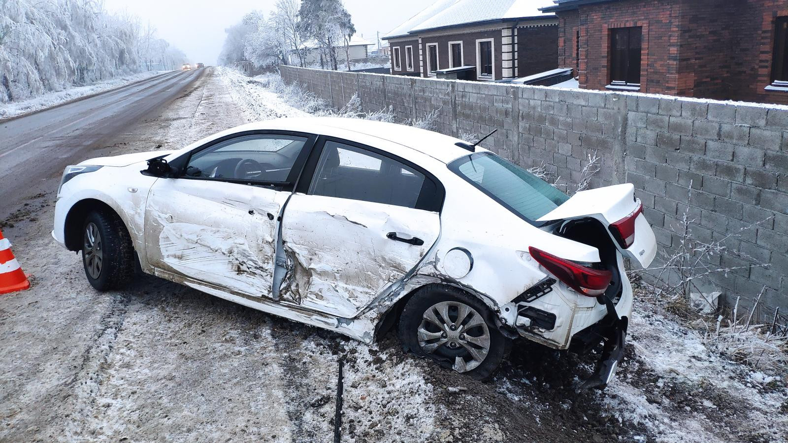 Водитель Toyota Highlander столкнулся на 