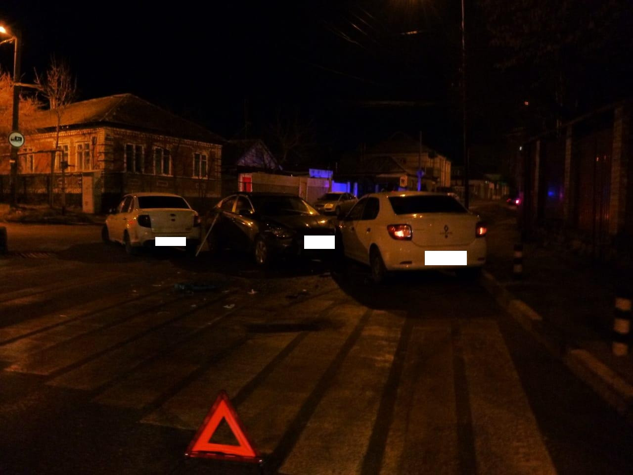 На улице Бурмистрова в Ставрополе произошло тройное ДТП