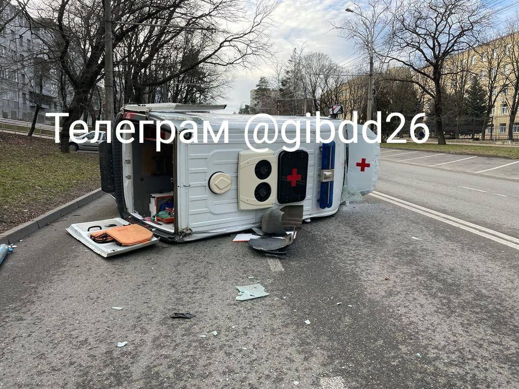 Автомобиль скорой помощи с пациентом попал в ДТП в Ставрополе