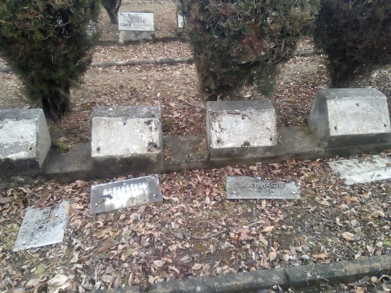 Глава Кисловодска: вандалы осквернили городское Воинское кладбище