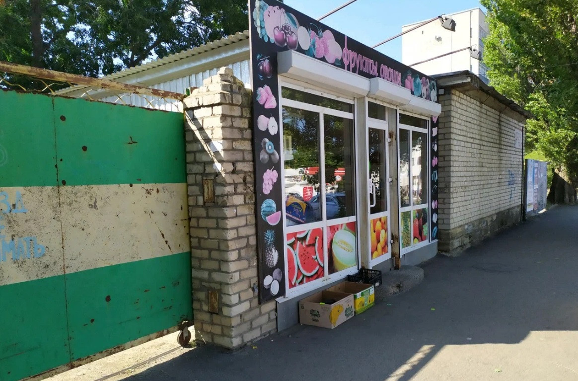 До 3 апреля с улицы Октябрьской в районе здания 184 в Ставрополе уберут овощной павильон