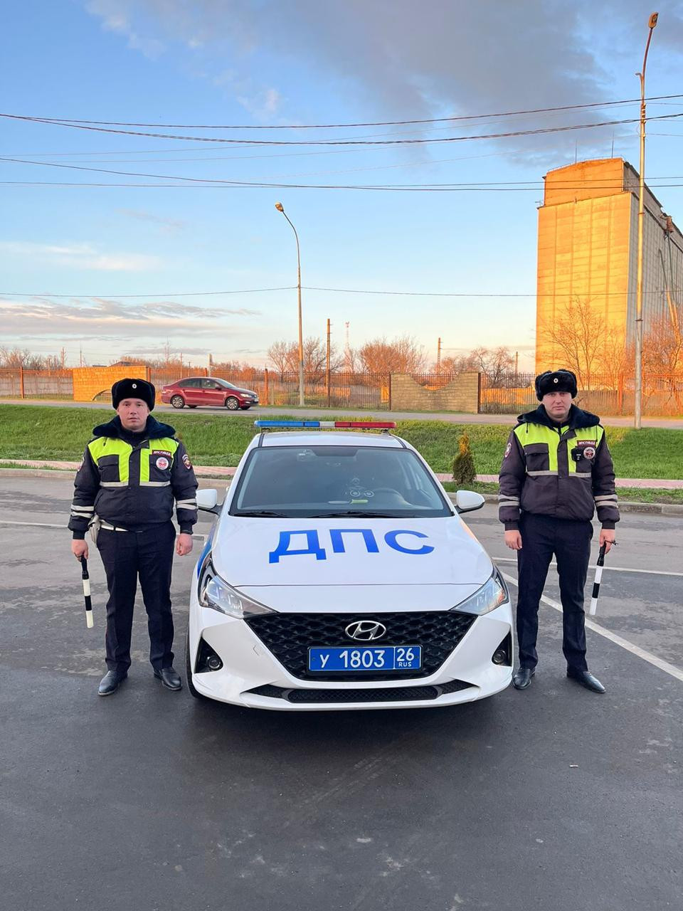 На Ставрополье автоинспекторы помогли доставить в больницу женщину с острым  приступом - АТВмедиа