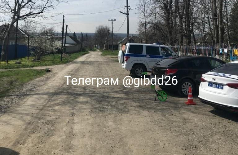 Шестилетний мальчик сломал ногу под колесами Chevrolet Cruze в Георгиевском округе