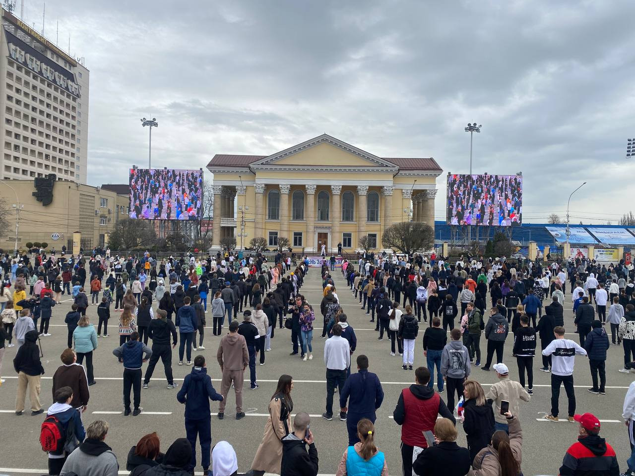 Всемирный день здоровья в Ставрополе встретили утренней зарядкой