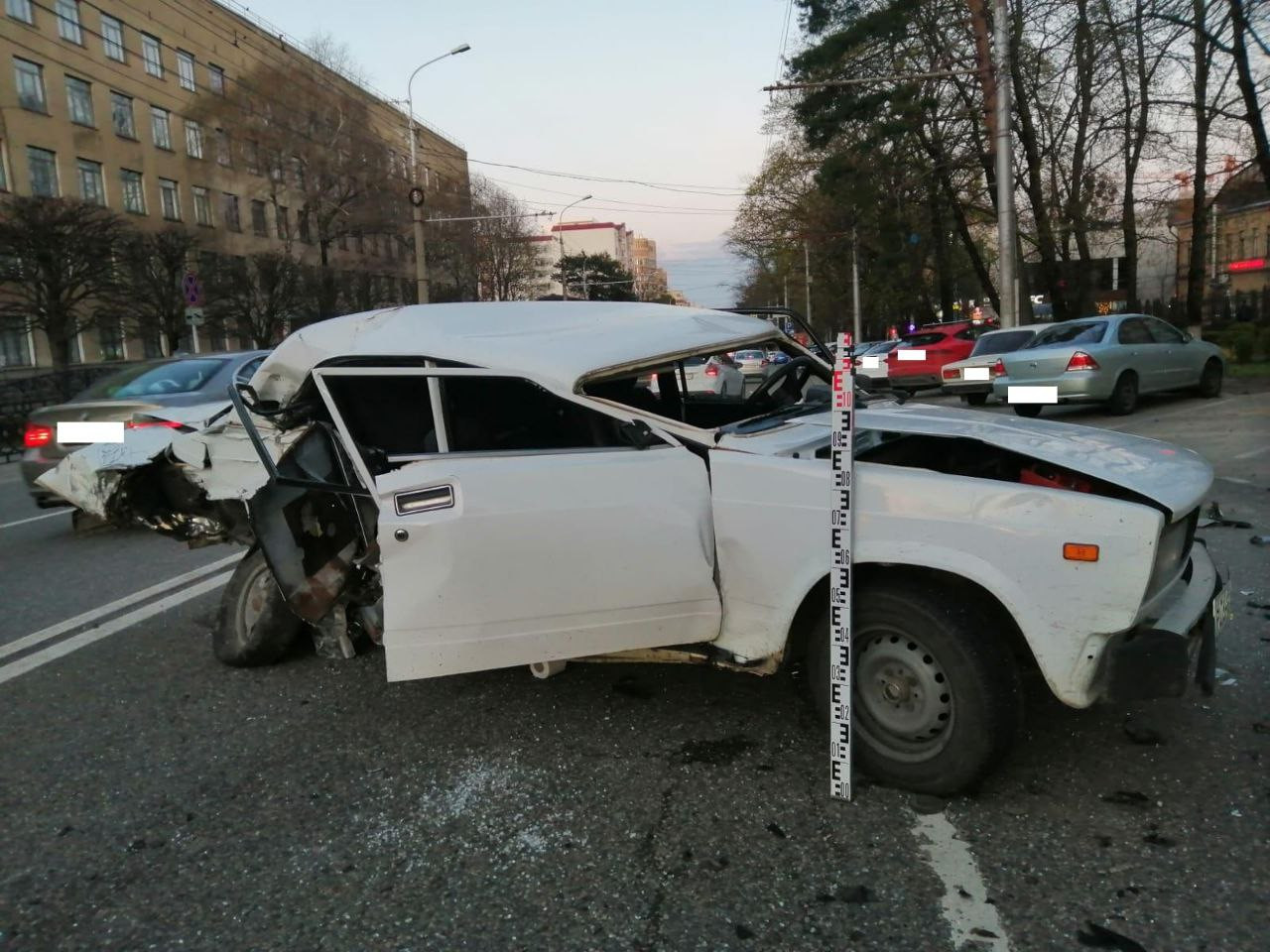 Молодой человек пострадал в аварии с участием 4 автомобилей в Ставрополе