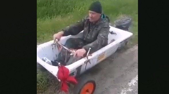 Водителя ванны остановили сотрудники ДПС в Краснодарском крае