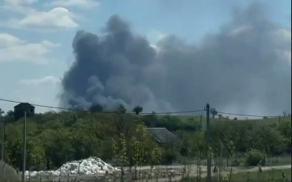 Бочки с мазутом загорелись рядом с заводом Евробетон на Ставрополье
