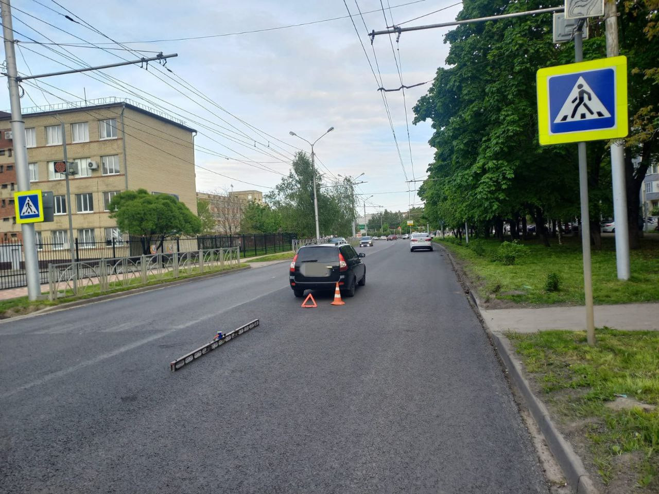 В Ставрополе невнимательный водитель сбил парня и подростка на пешеходном переходе