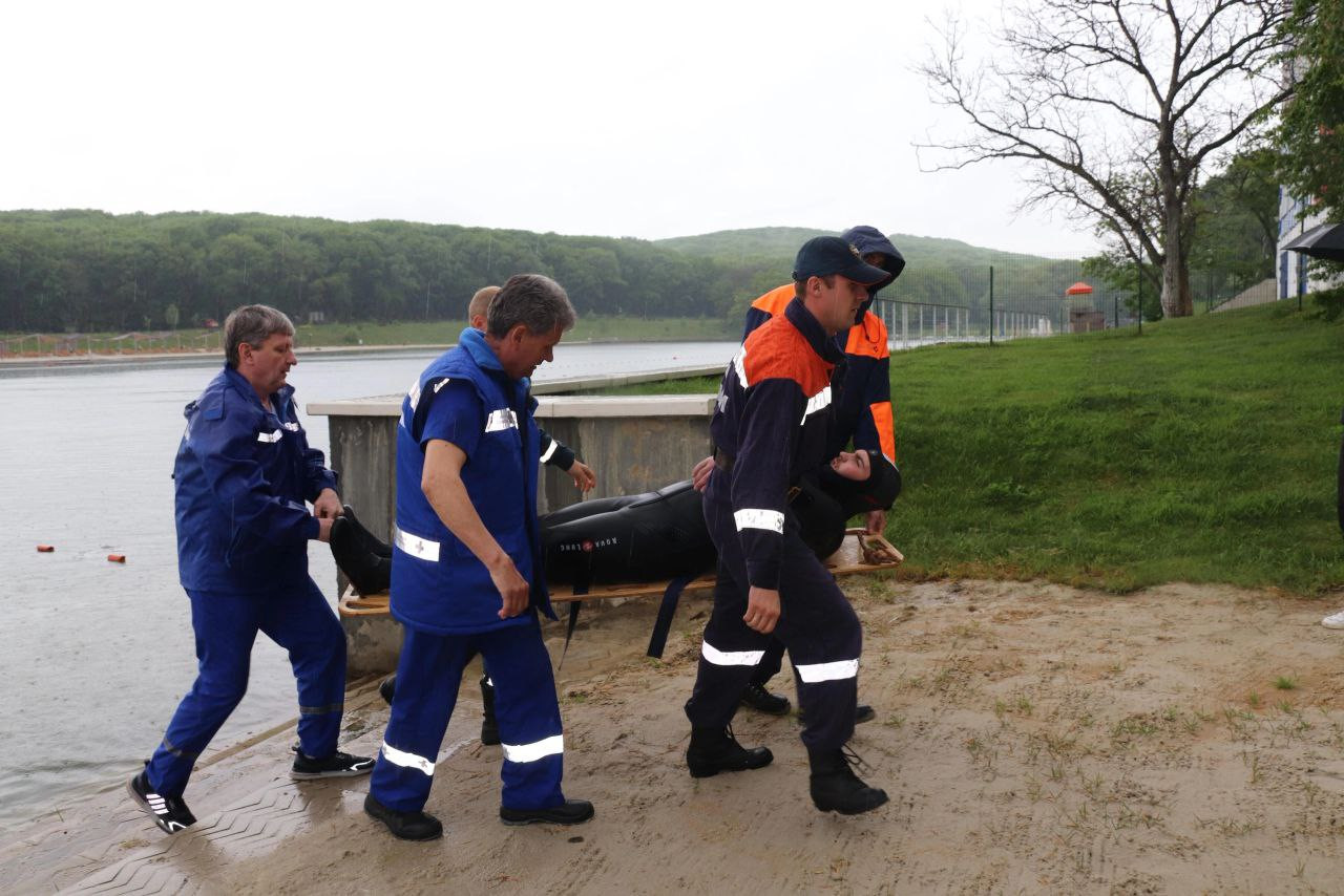 Ставропольские спасатели провели тренировку по спасению пострадавших на воде